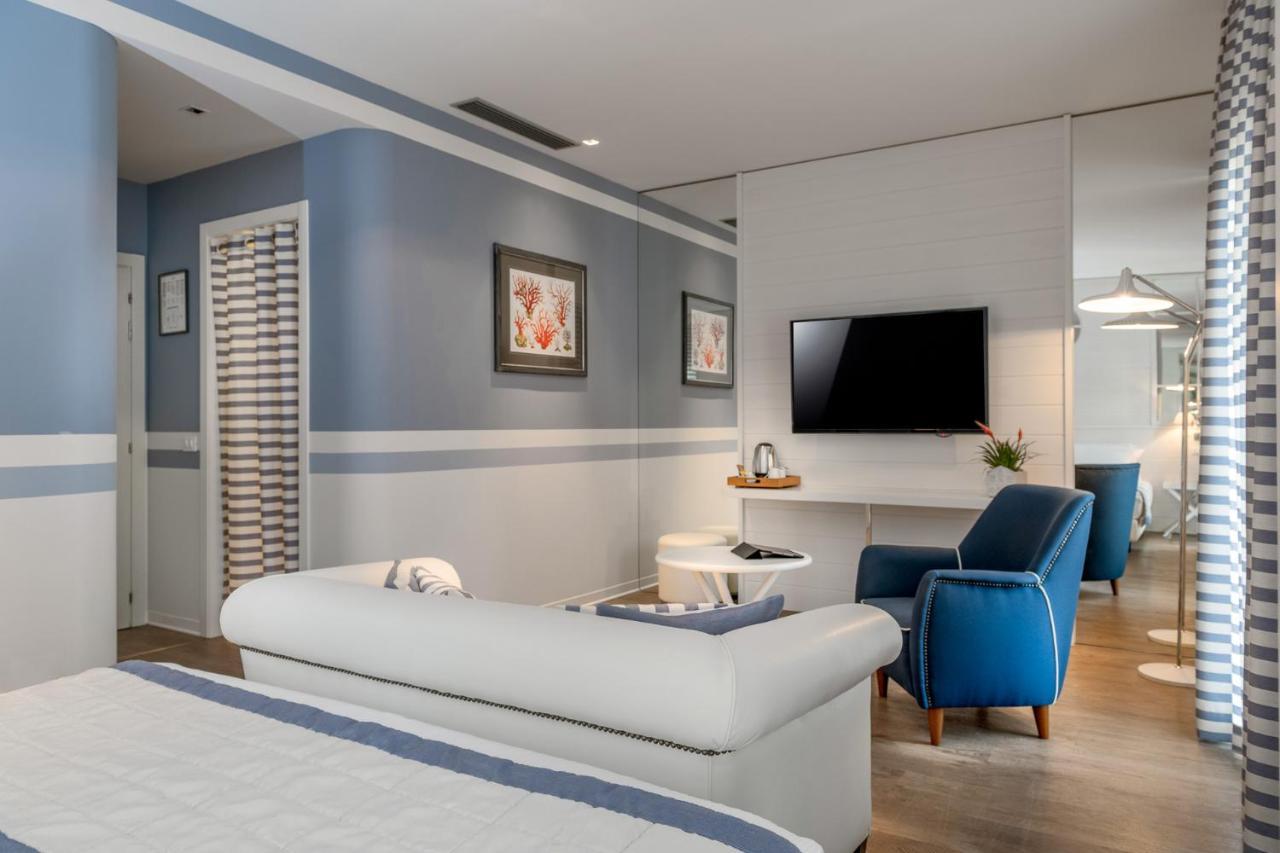 Hotel Panorama كاتوليكا المظهر الخارجي الصورة
