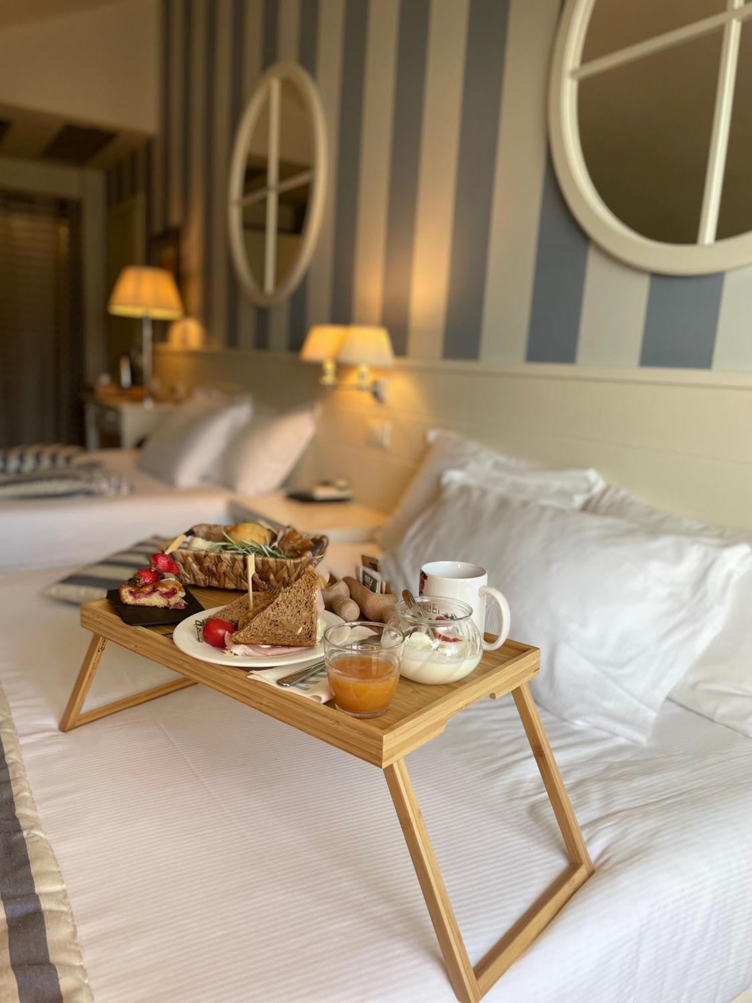 Hotel Panorama كاتوليكا المظهر الخارجي الصورة